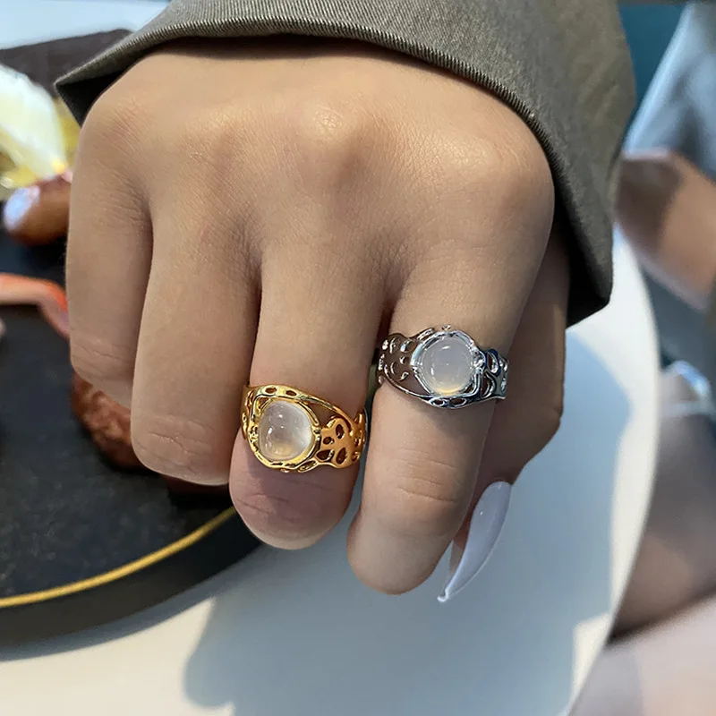 QMCOCO сребрист цвят, выдалбливают годежни пръстени с неправилна форма за жени, трендови творчески геометрични модни широки пръстени, бижута, подаръци